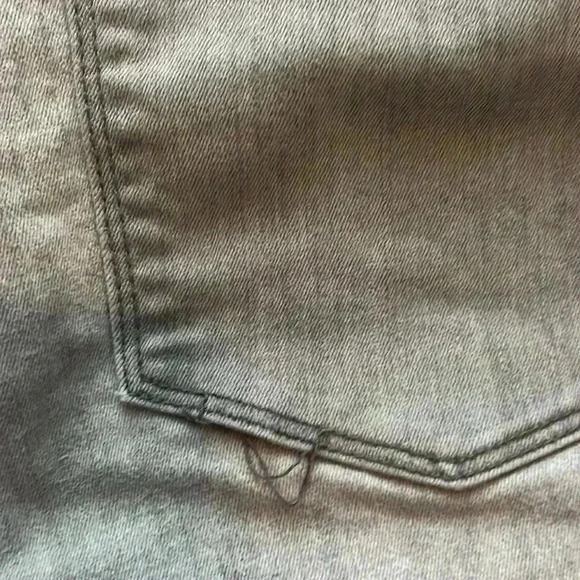 Universal Thread Jean capris - Picture 4 of 4